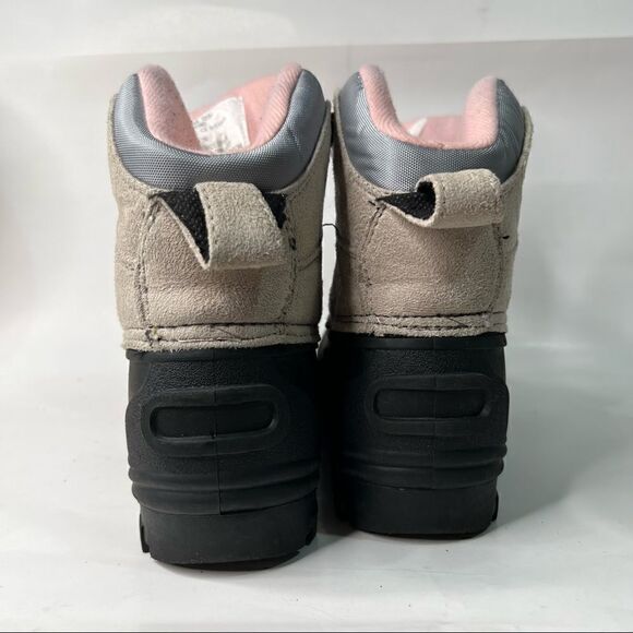 It’s a tan black and pink Icebreaker Waterproof Lace up boots - Picture 5 of 16